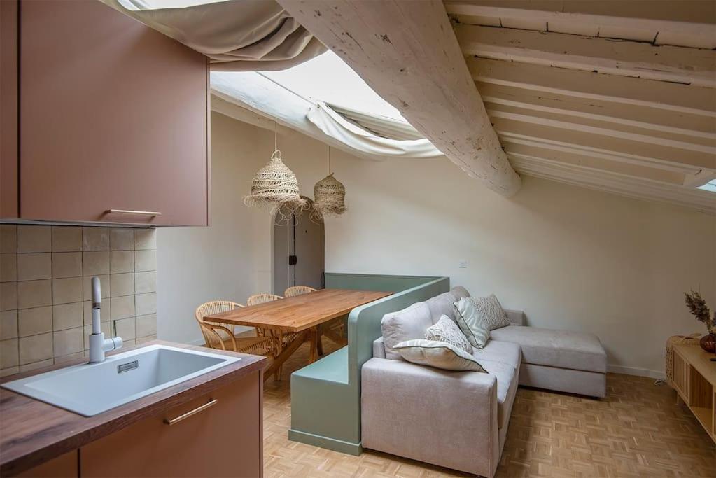 Cozy Love Nest Near The Old Port Марсель Номер фото